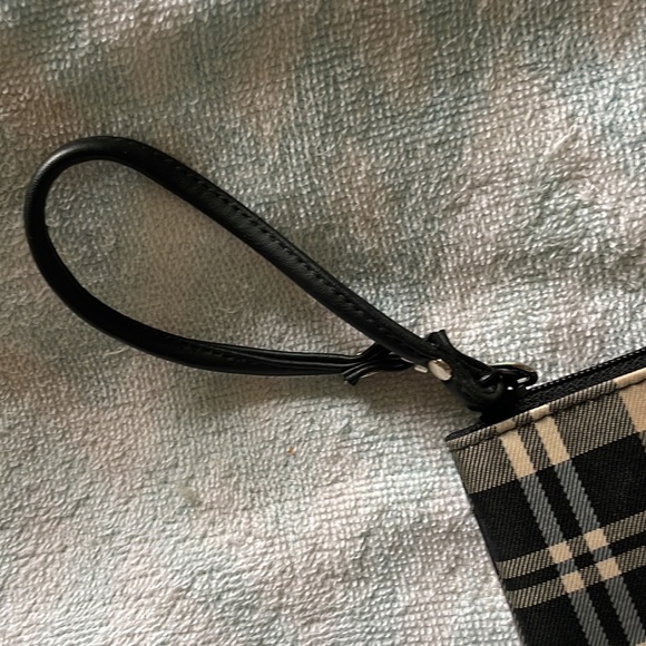 Wristlet - Picture 3 of 6